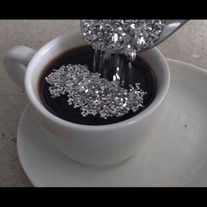 Meet your Posher, Sealya